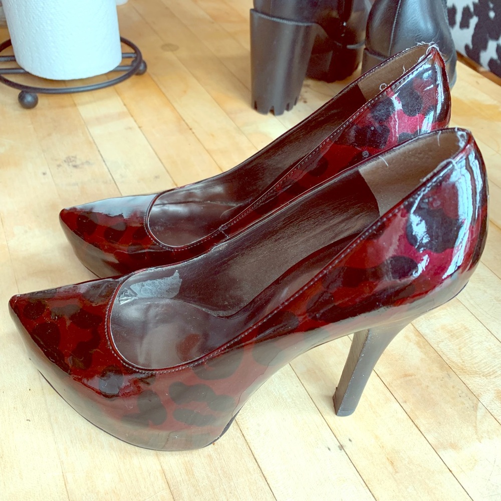 Platform patented leather Leopard heel